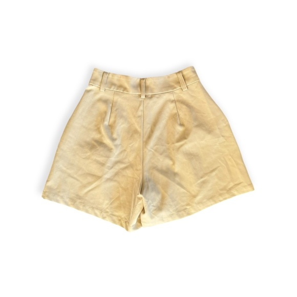 Danielle Bernstein by Who Wore What beige cream shorts Sz 0 XS - Picture 3 of 9